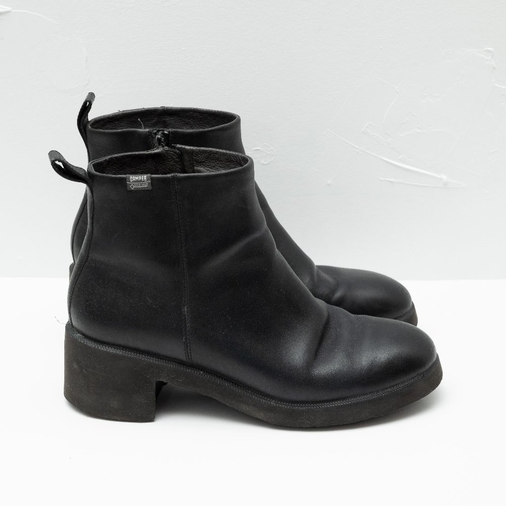 Camper Wonder black leather Goretex ankle boots 41 / 9.5